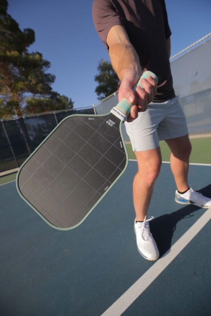 Best pickleball paddle for spin with T700 surface